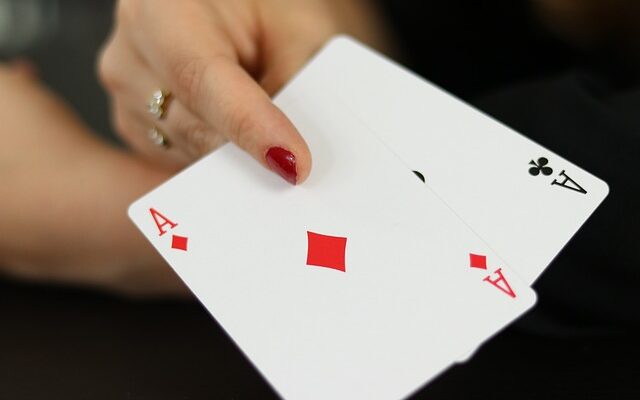 Casino med gratis spins og vilkårene du bør kjenne til